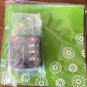 Vera Bradley Lock